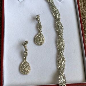 Wedding earrings and bracelet